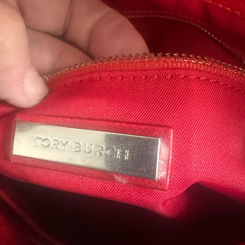 Tory Burch leather handbag like new - Picture 11 of 13